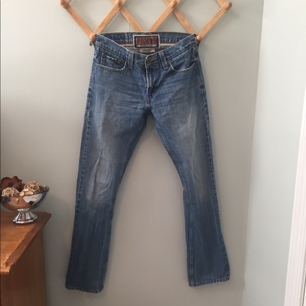 Levi’s 514 slim straight light wash jeans